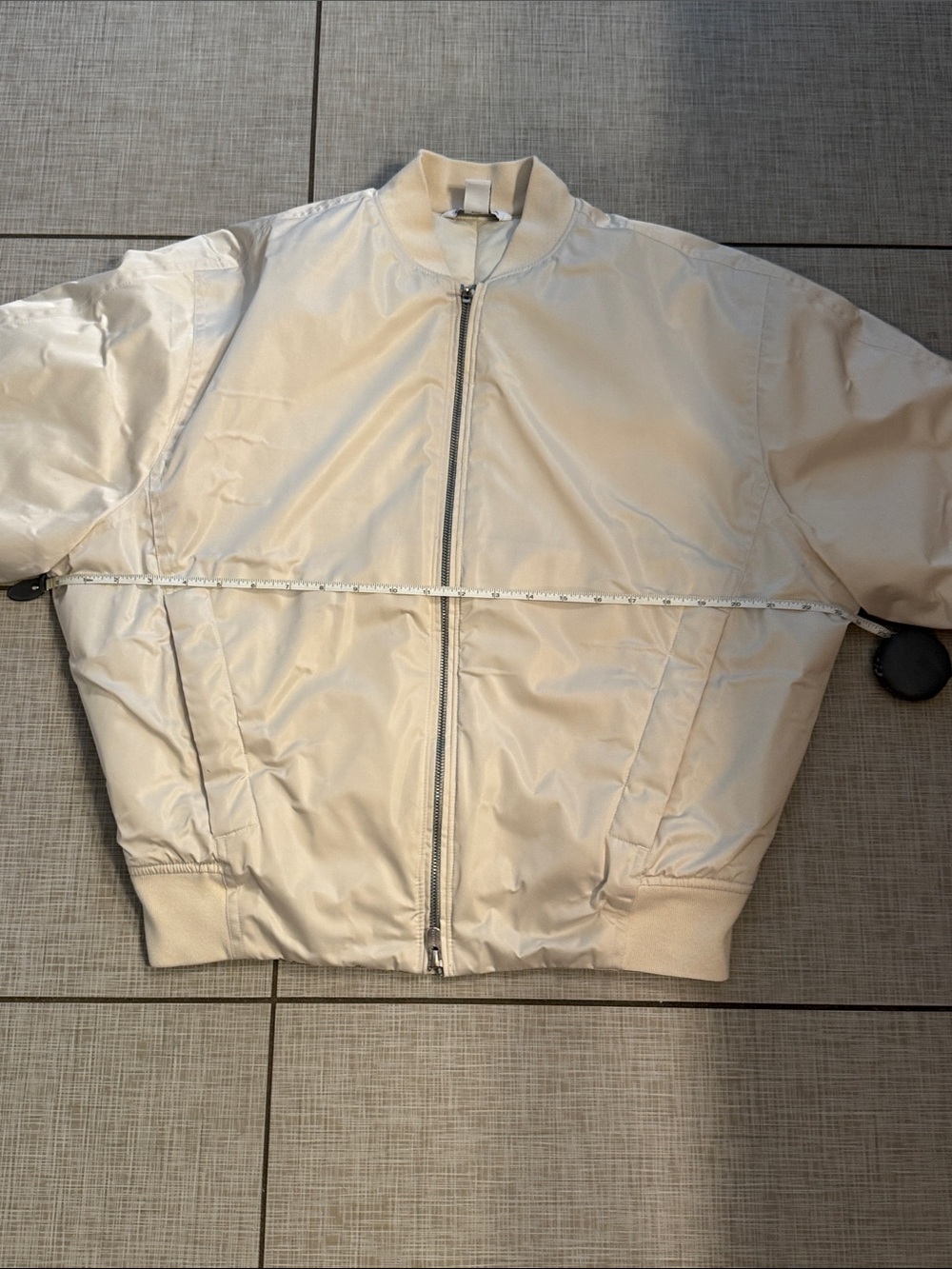 Athleta Bone Cream Satin Flex Bomber Jacket Size S Insulated - Picture 6 of 12